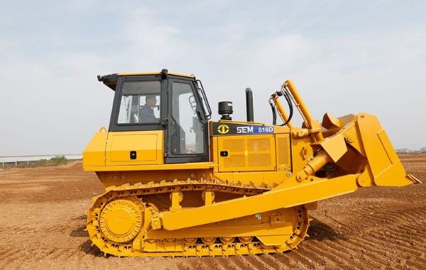 Tractor 816