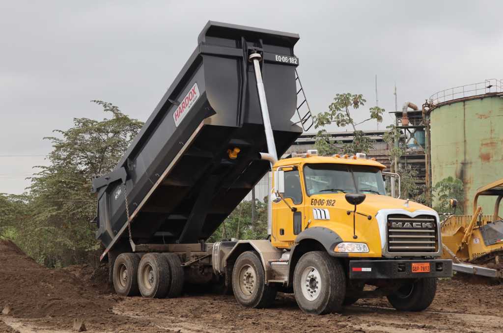 Mack Granite