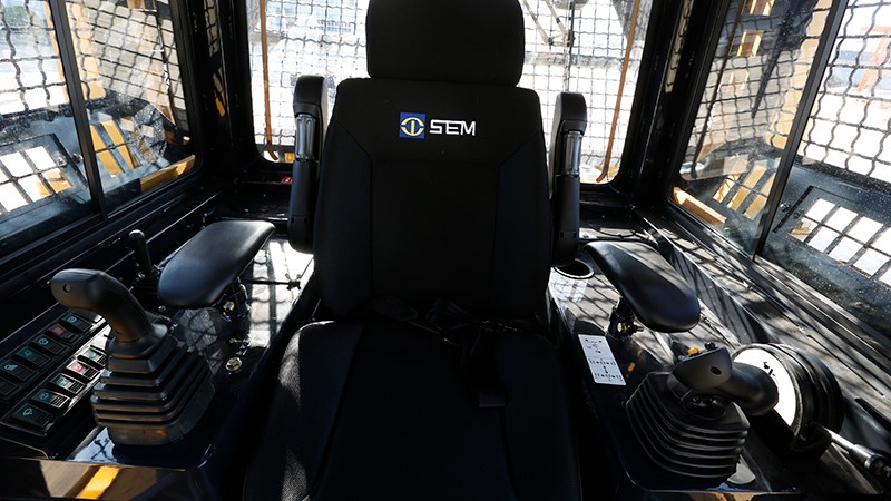 SEM822D-Comfortable-Operation